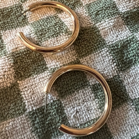 ZARA GOLD HOOPS - Picture 2 of 3
